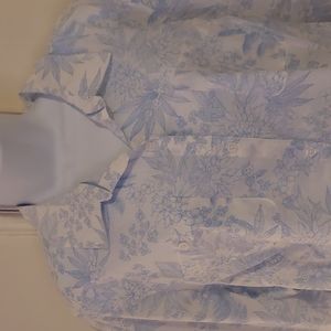 **Beautiful Summer Blouse** - Croft & Barrow women's button down shirt